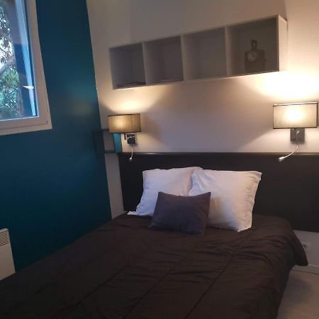Appartements De L'Auberge Du Chemin De Fer Lanester Exteriör bild