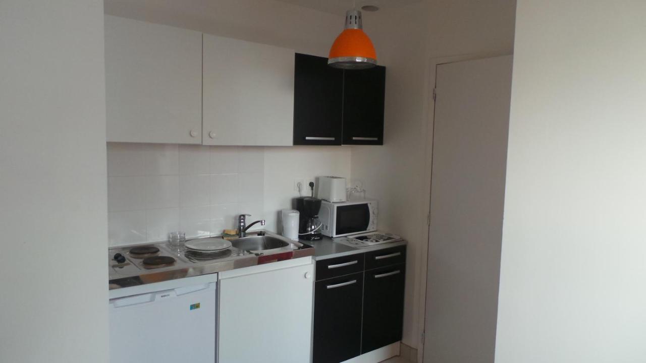 Appartements De L'Auberge Du Chemin De Fer Lanester Exteriör bild