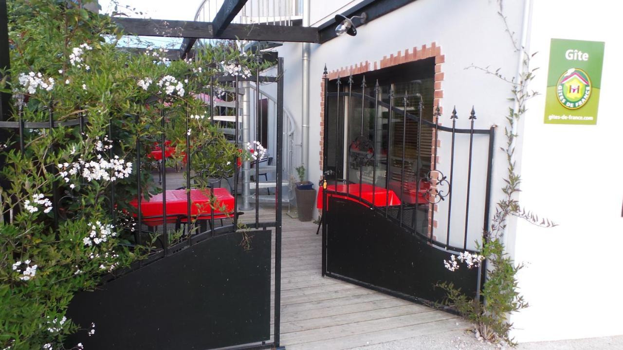 Appartements De L'Auberge Du Chemin De Fer Lanester Exteriör bild